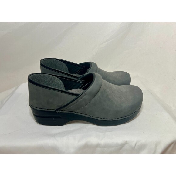 Dansko Women’s Clogs Size EU 40 US 9/9.5 Gray Leather Professional Work Shoes - Picture 1 of 11